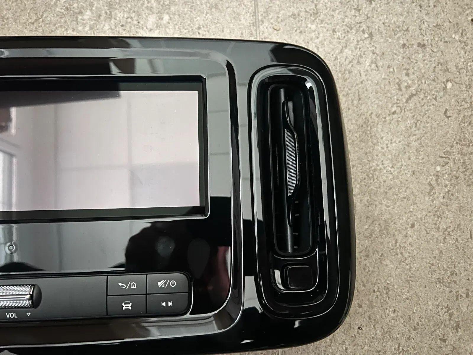 Mercedes-Benz Display/Control Unit - Image 7