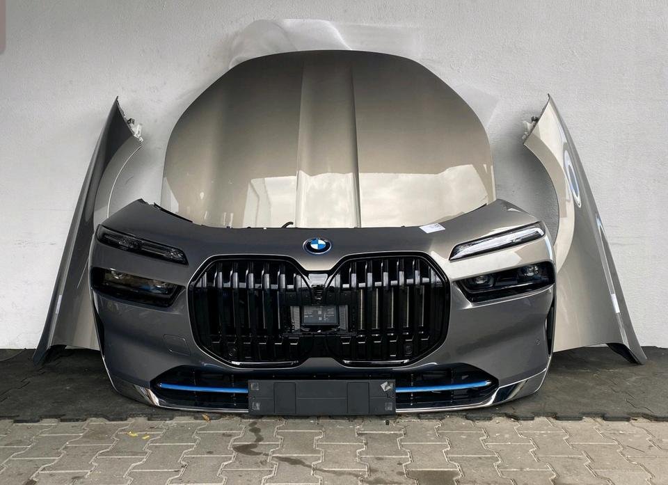 BMW i7 G70 Front End Package - Image 4