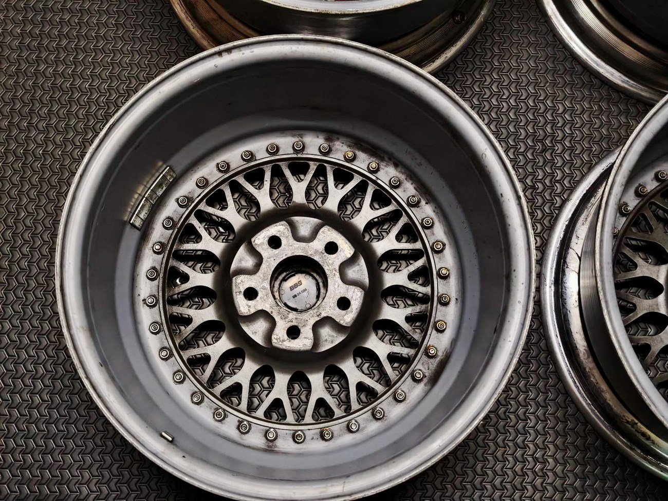 Staggered 3-Piece 17" BBS RS Wheels - Image 4