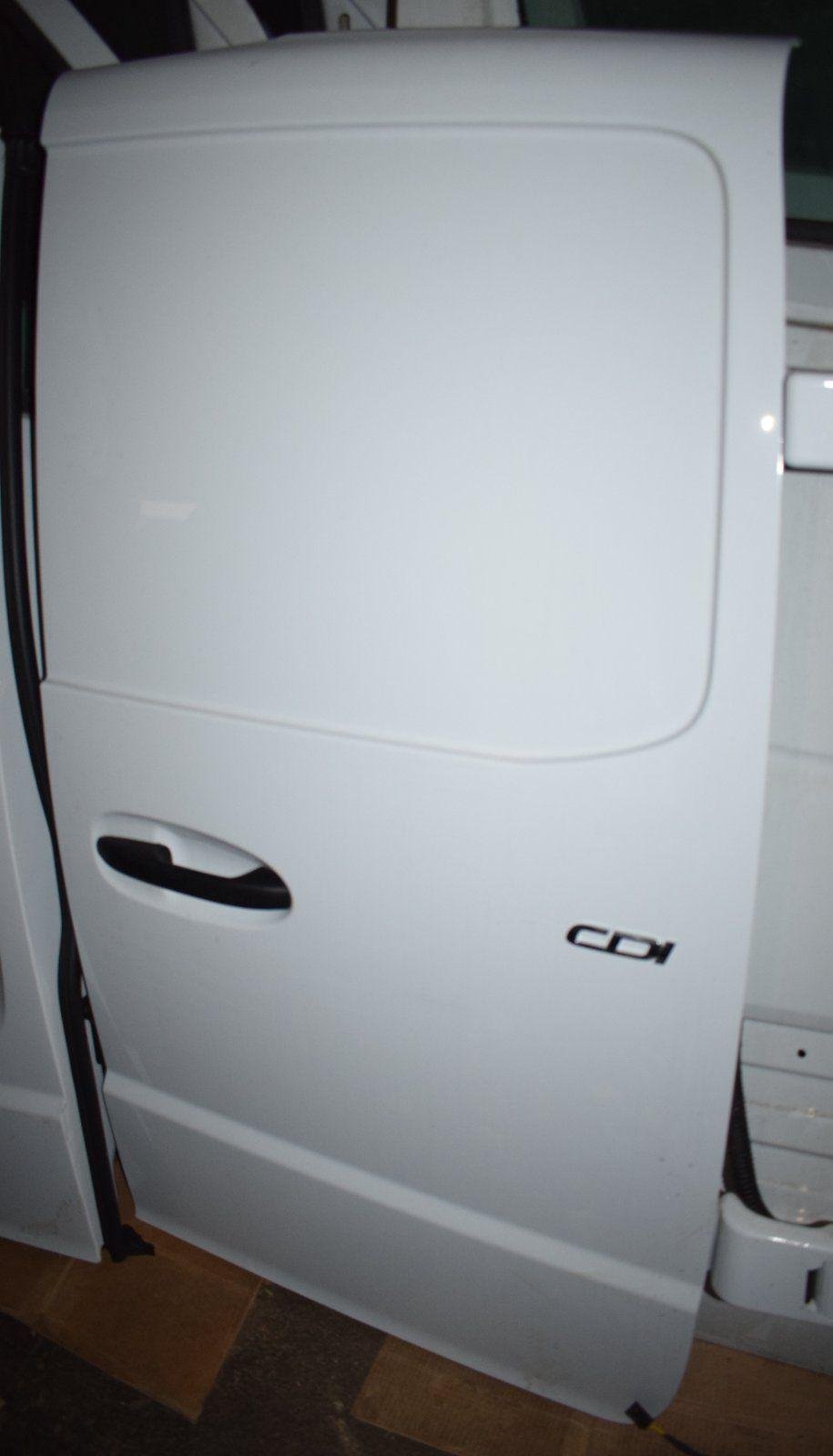 Mercedes W447 Gullwing Doors – Right & Left - Image 4