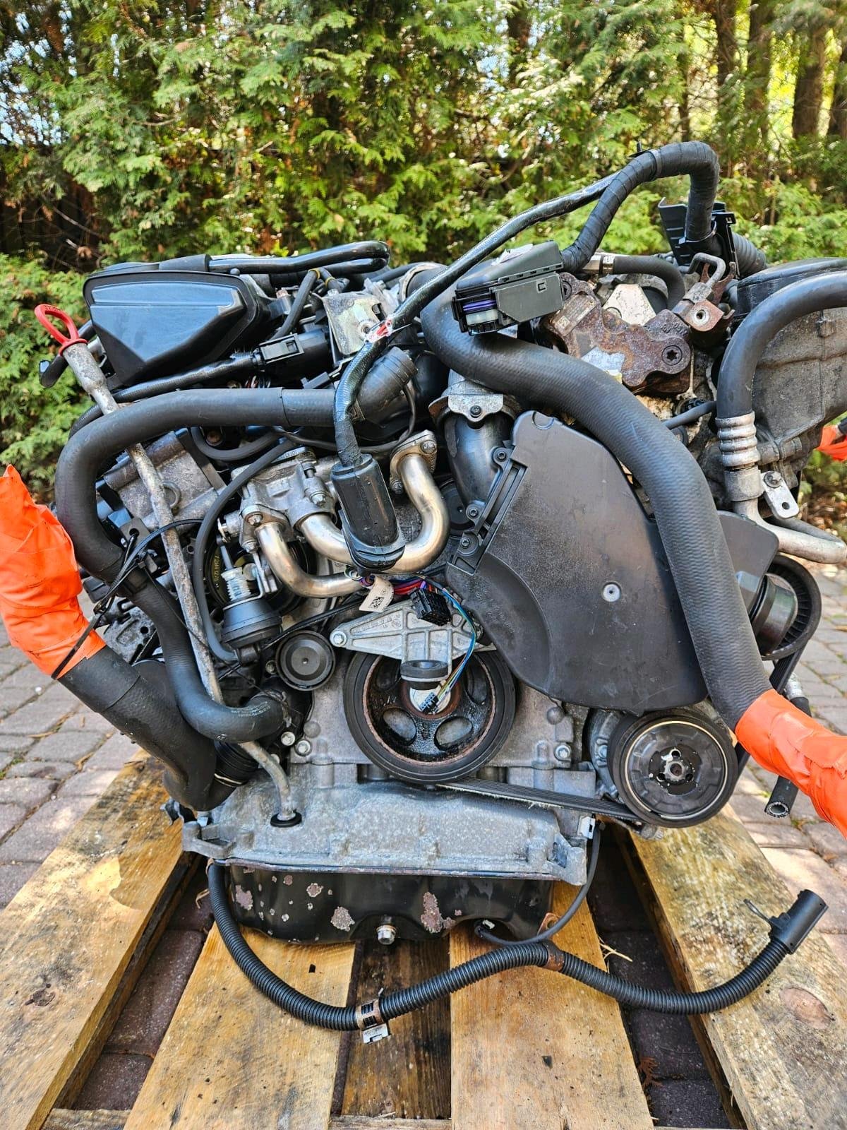 Mercedes-Benz OM642 350 CDI V6 Diesel Engine - Image 2