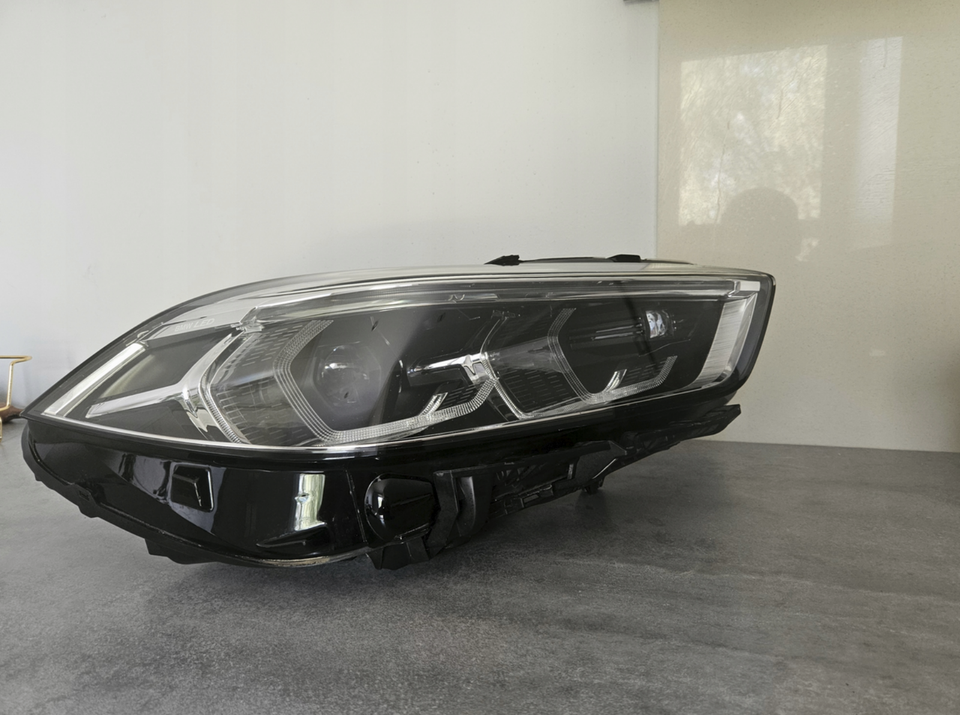 BMW 1 Series F40 Headlights - Image 12