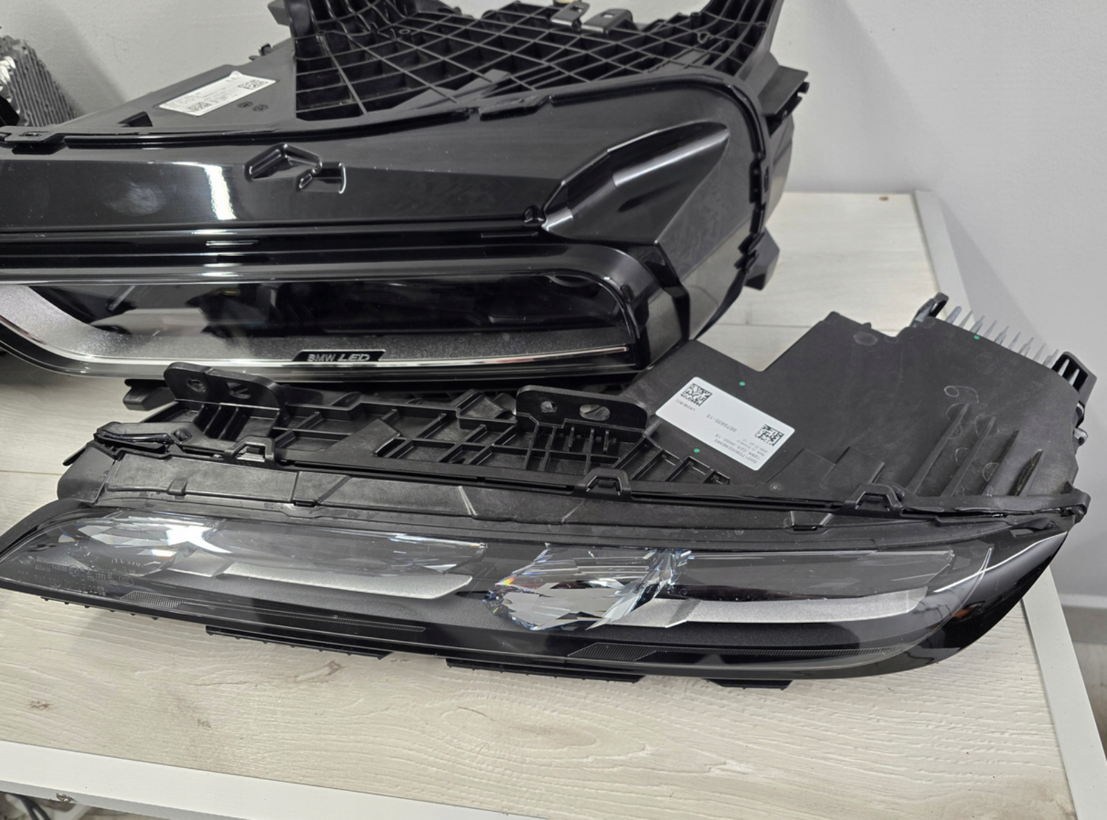 BMW G70 Crystal Swarovski headlight - Image 3