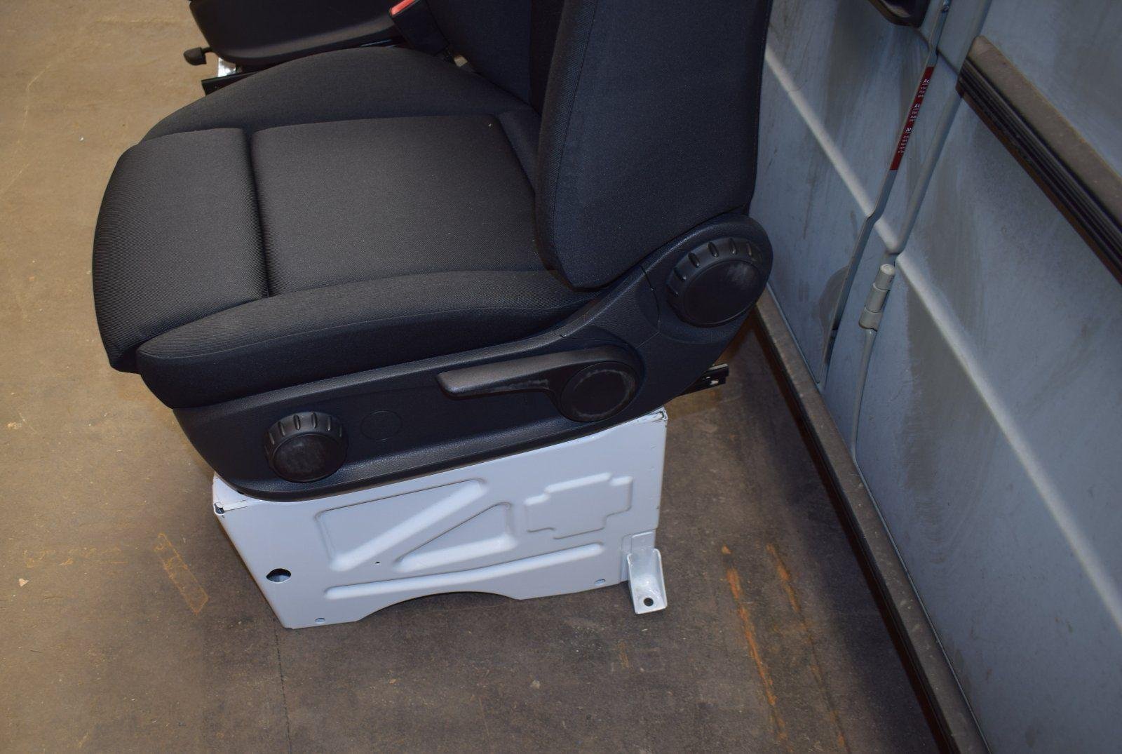 Mercedes W907 Sprinter seats - Image 5