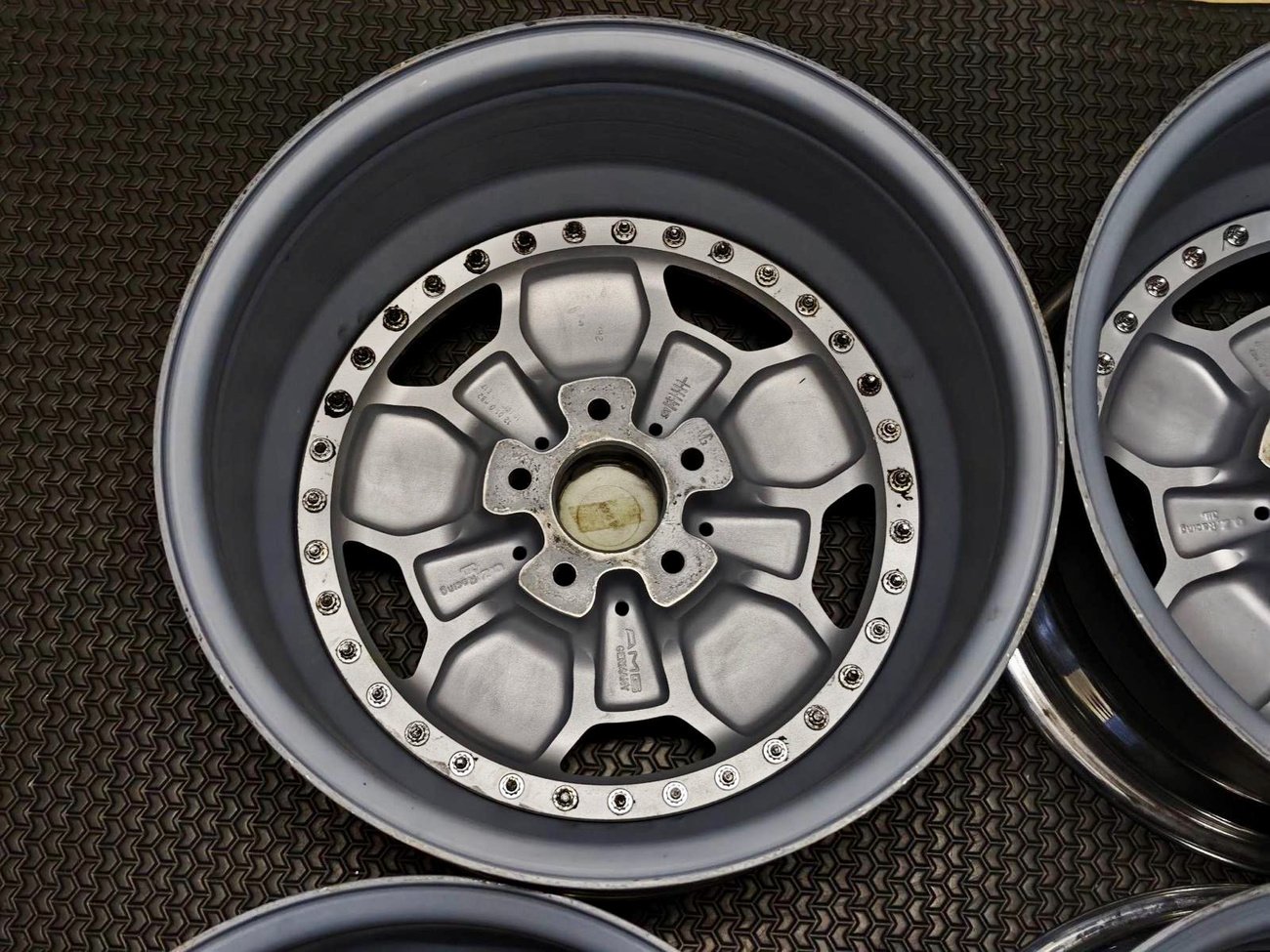 Staggered 3-Piece 17" AMG Aero III Wheels - Image 11