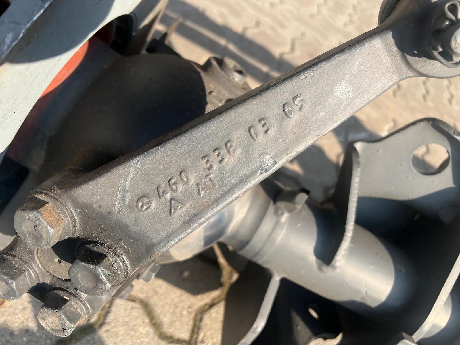 Mercedes-Benz G-Class W463 Front Axle - Image 12