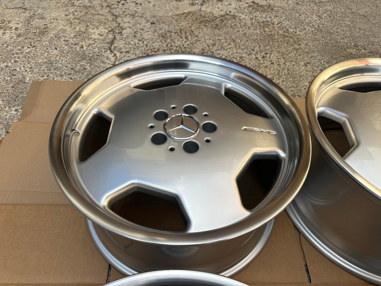 Staggered 18" AMG Aero II Monoblock Wheels - Image 10