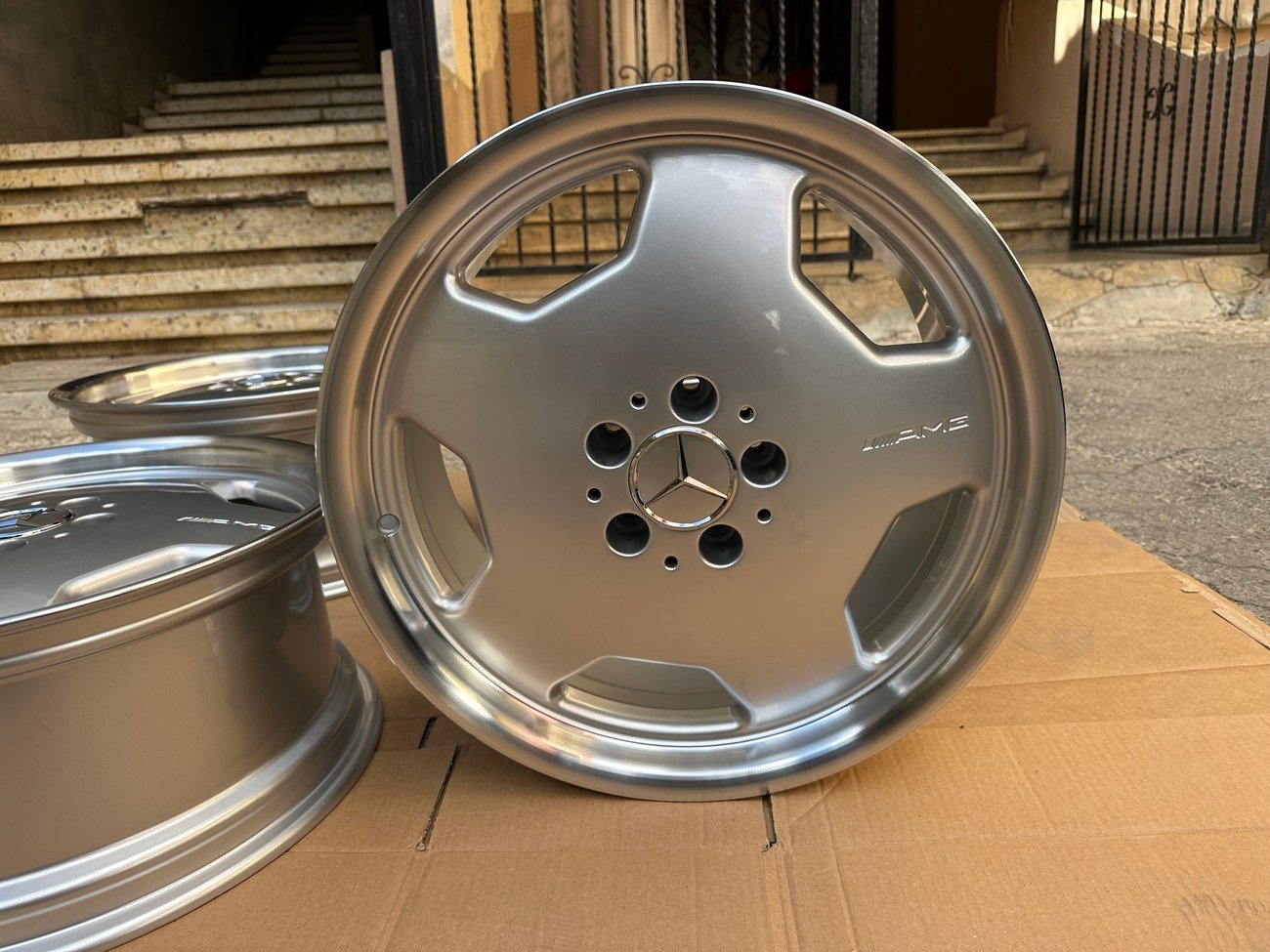 Staggered 18" AMG Aero II Monoblock Wheels - Image 8