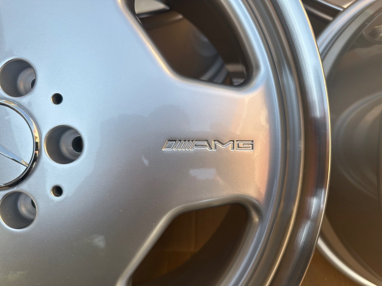 Staggered 19″ AMG Aero II Monoblock Wheels – W140 OEM-Style Mercedes Alloy Wheels - Image 16