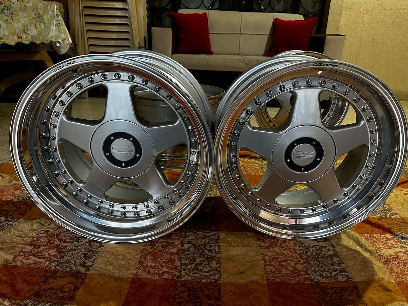 Staggered 3-Piece 17″ Futura Wheels by OZ Racing - Image 17