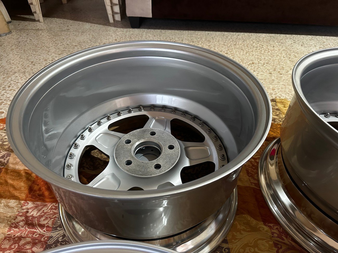 Staggered 3-Piece 17″ Futura Wheels by OZ Racing - Image 7