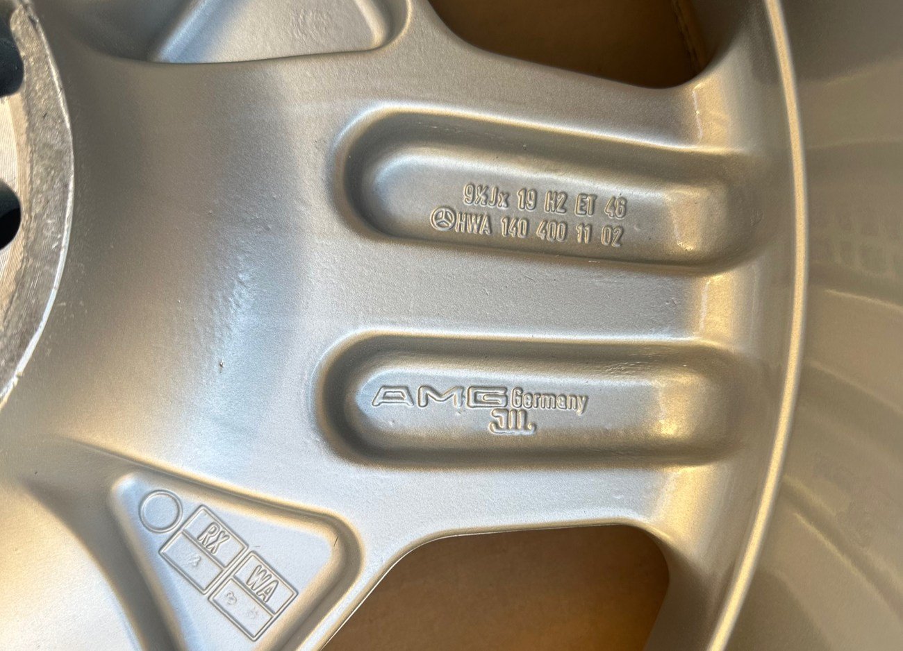 Staggered 19″ AMG Aero II Monoblock Wheels – W140 OEM-Style Mercedes Alloy Wheels - Image 5