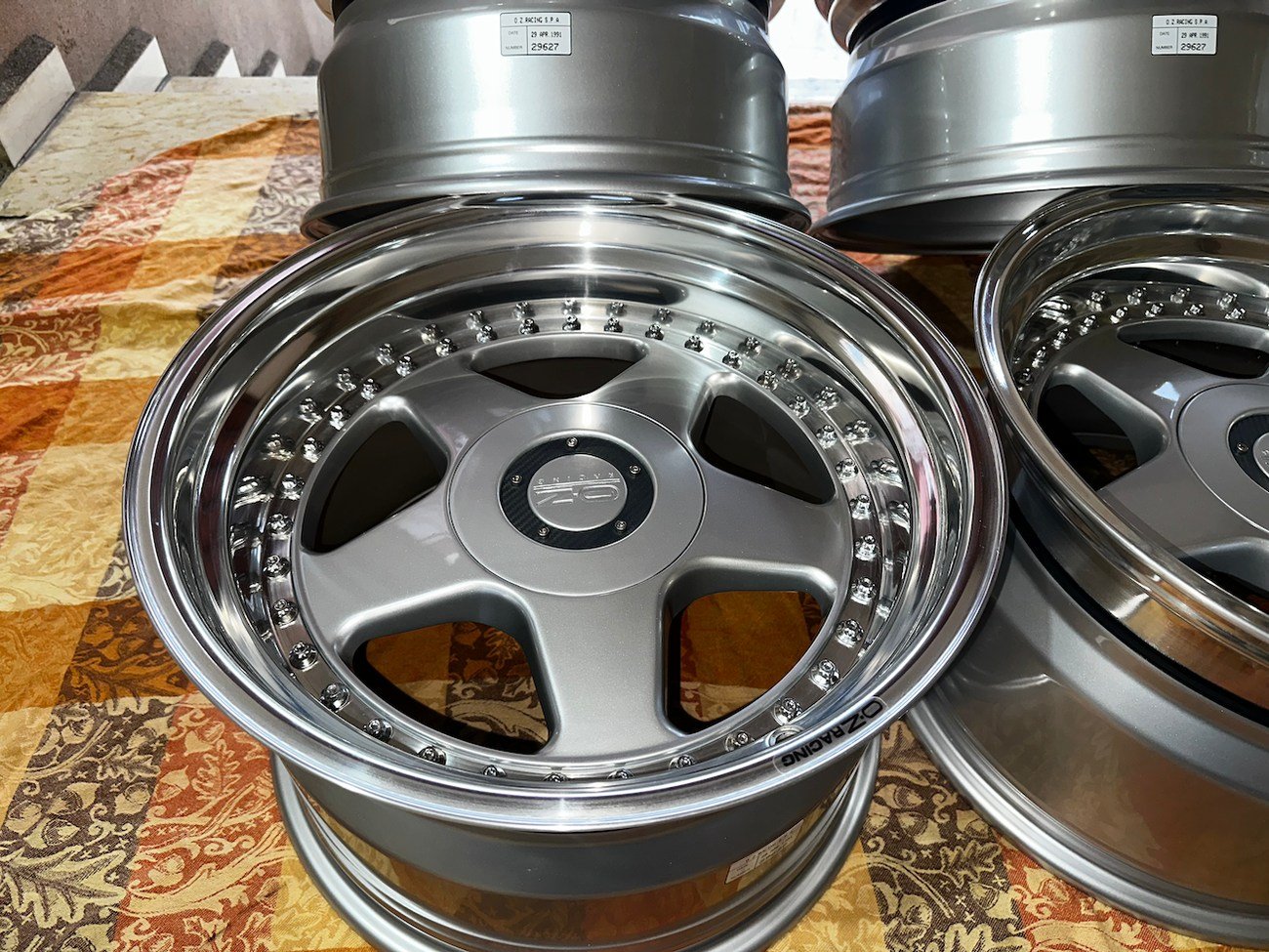 Staggered 3-Piece 17″ Futura Wheels by OZ Racing - Image 11