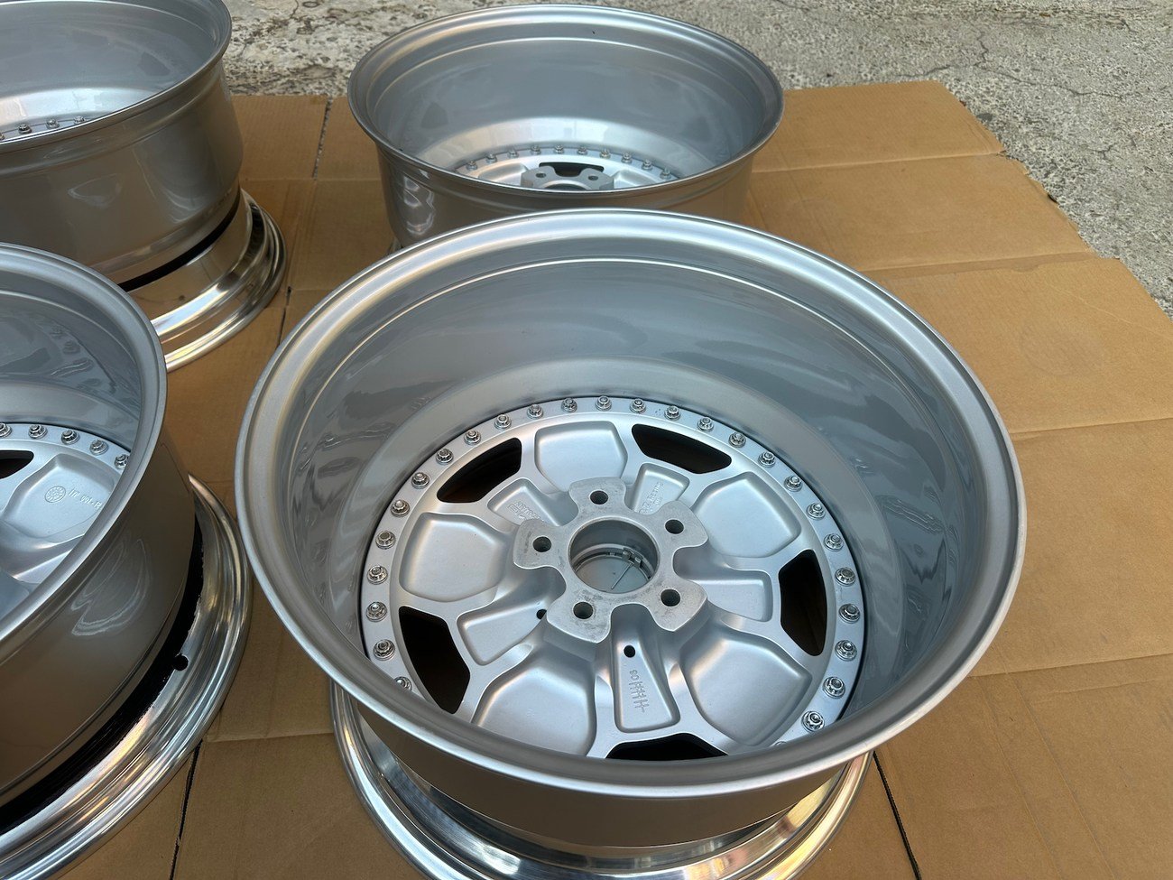 Staggered 3-Piece 17 AMG Aero III Wheels - Image 4