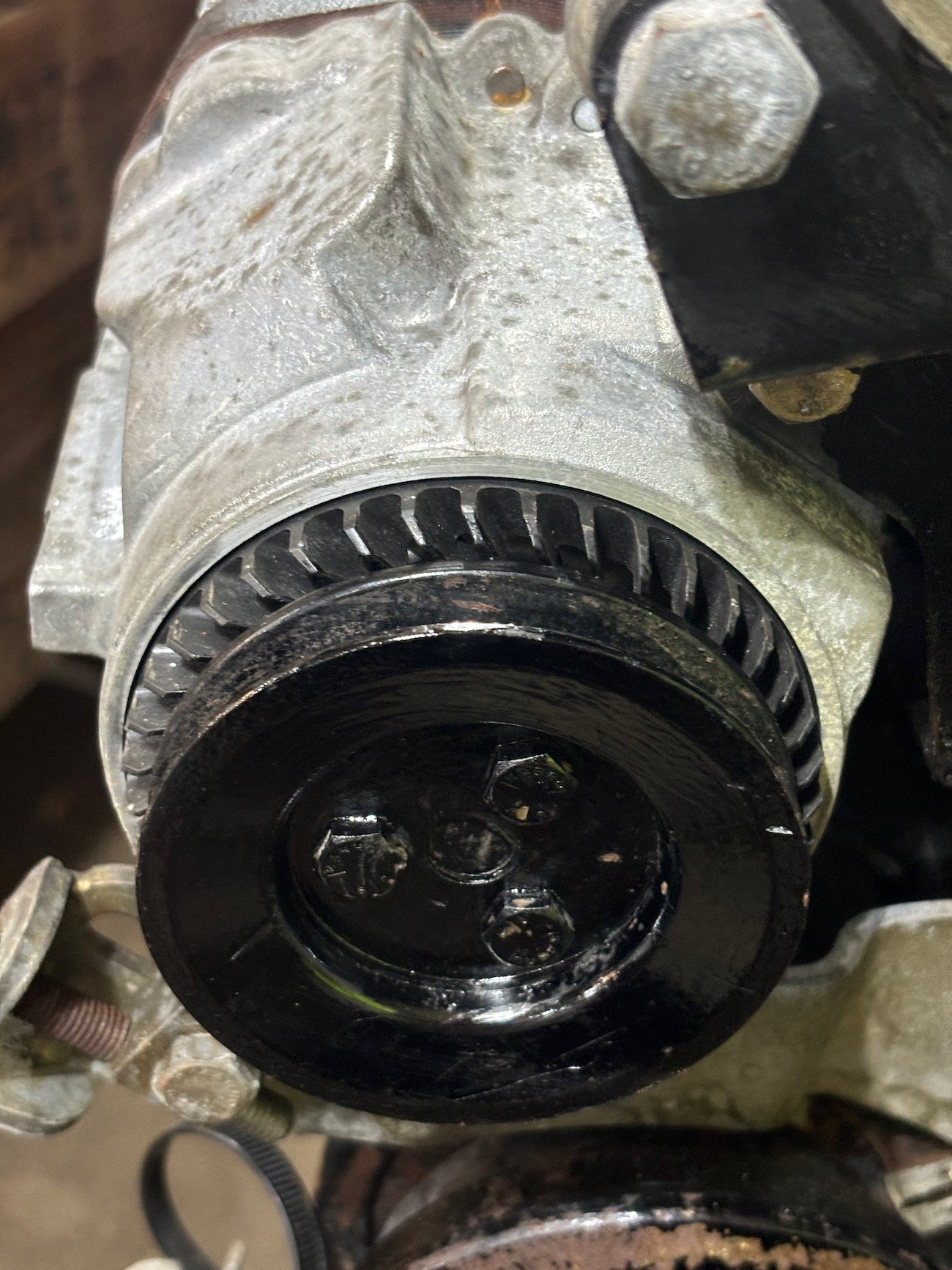 Mercedes-Benz M100 6.9L V8 Crate Engine - Image 5