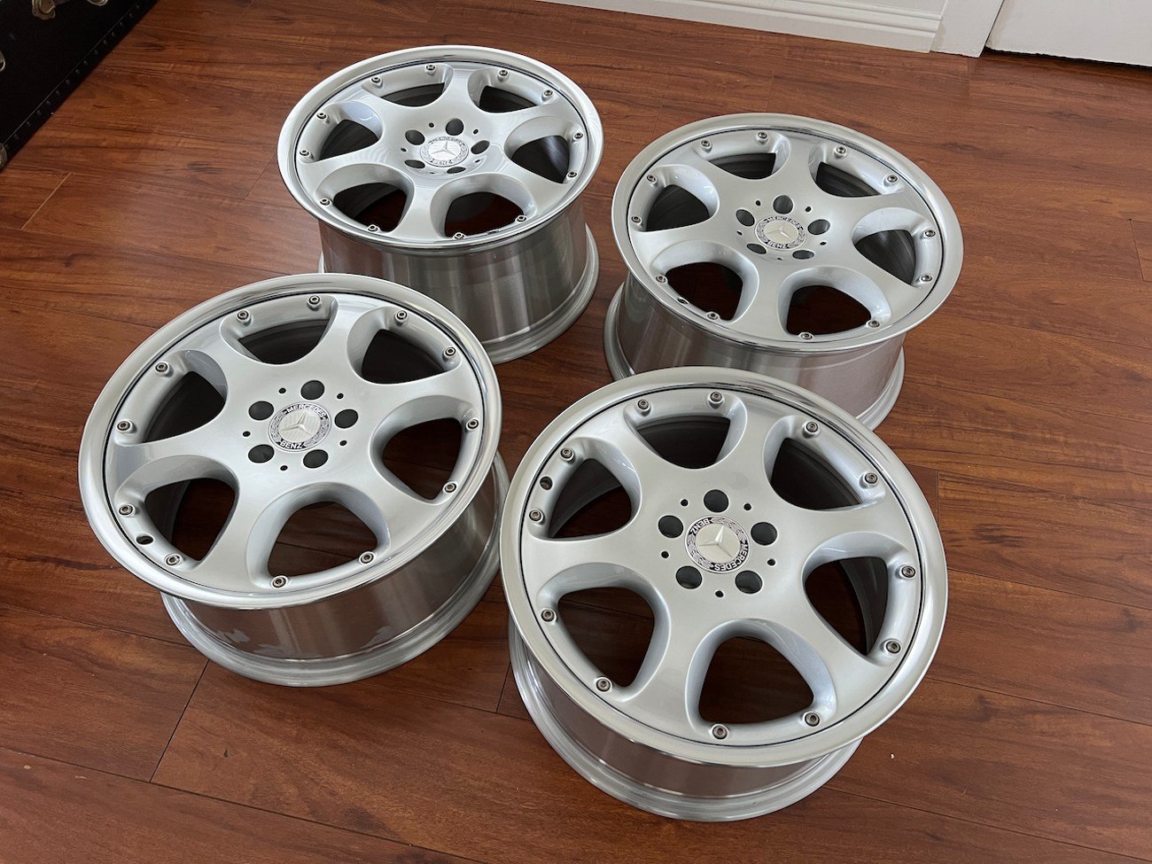 Staggered 18 R129 Silver Arrow Wheels - Image 16