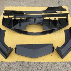 Carbon-Fiber Body Kit for Lamborghini Aventador