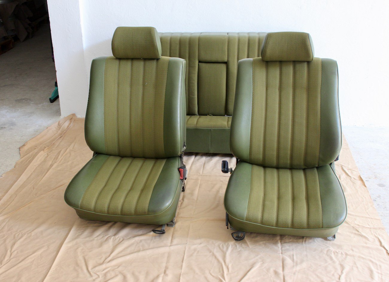 Mercedes-Benz W123 Interior Set