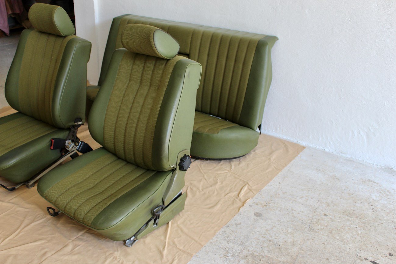 Mercedes-Benz W123 Interior Set - Image 19