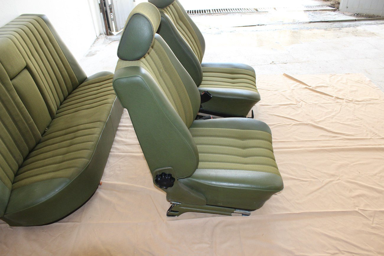 Mercedes-Benz W123 Interior Set - Image 17