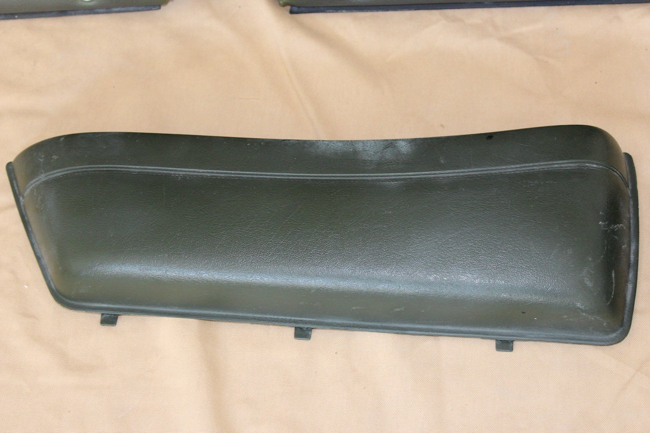 Mercedes-Benz W123 Interior Set - Image 2