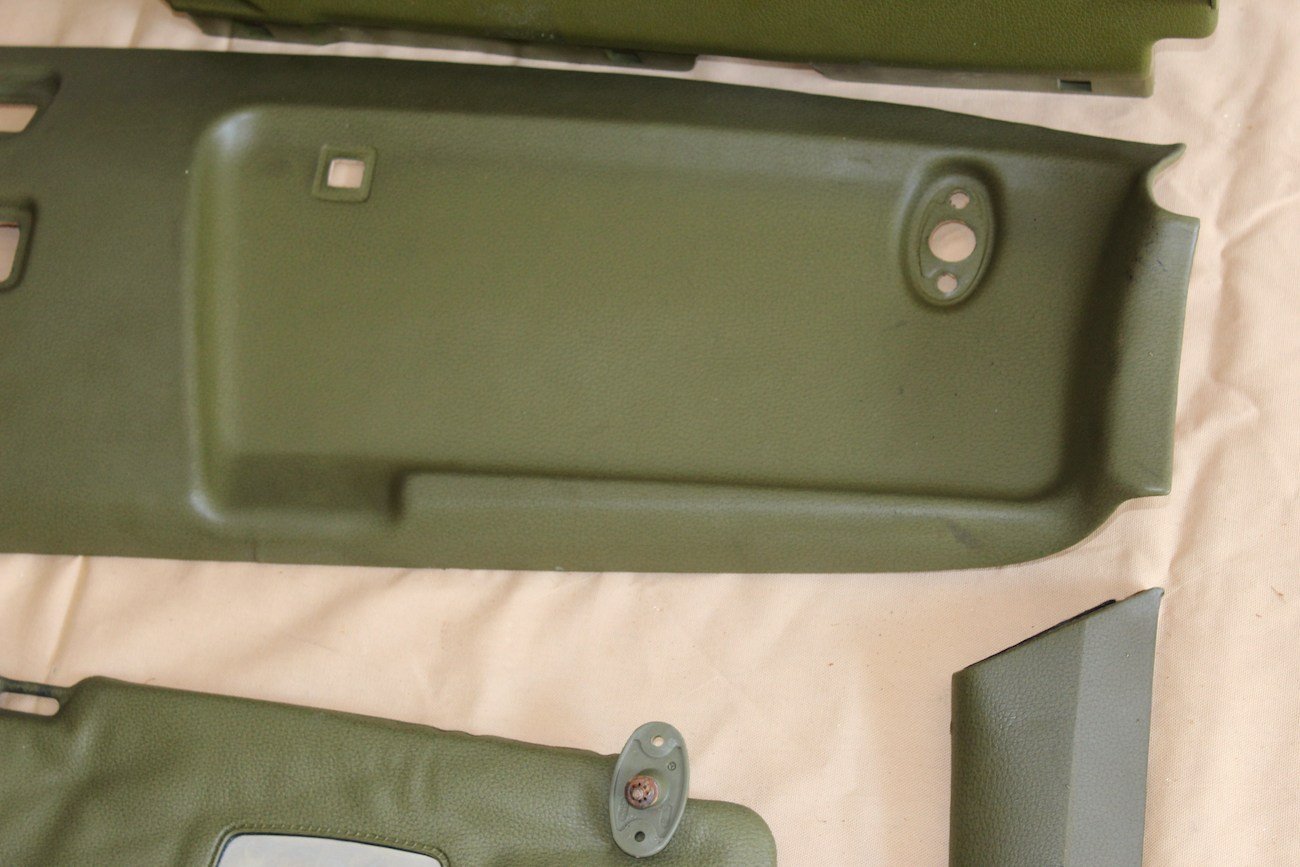 Mercedes-Benz W123 Interior Set - Image 7