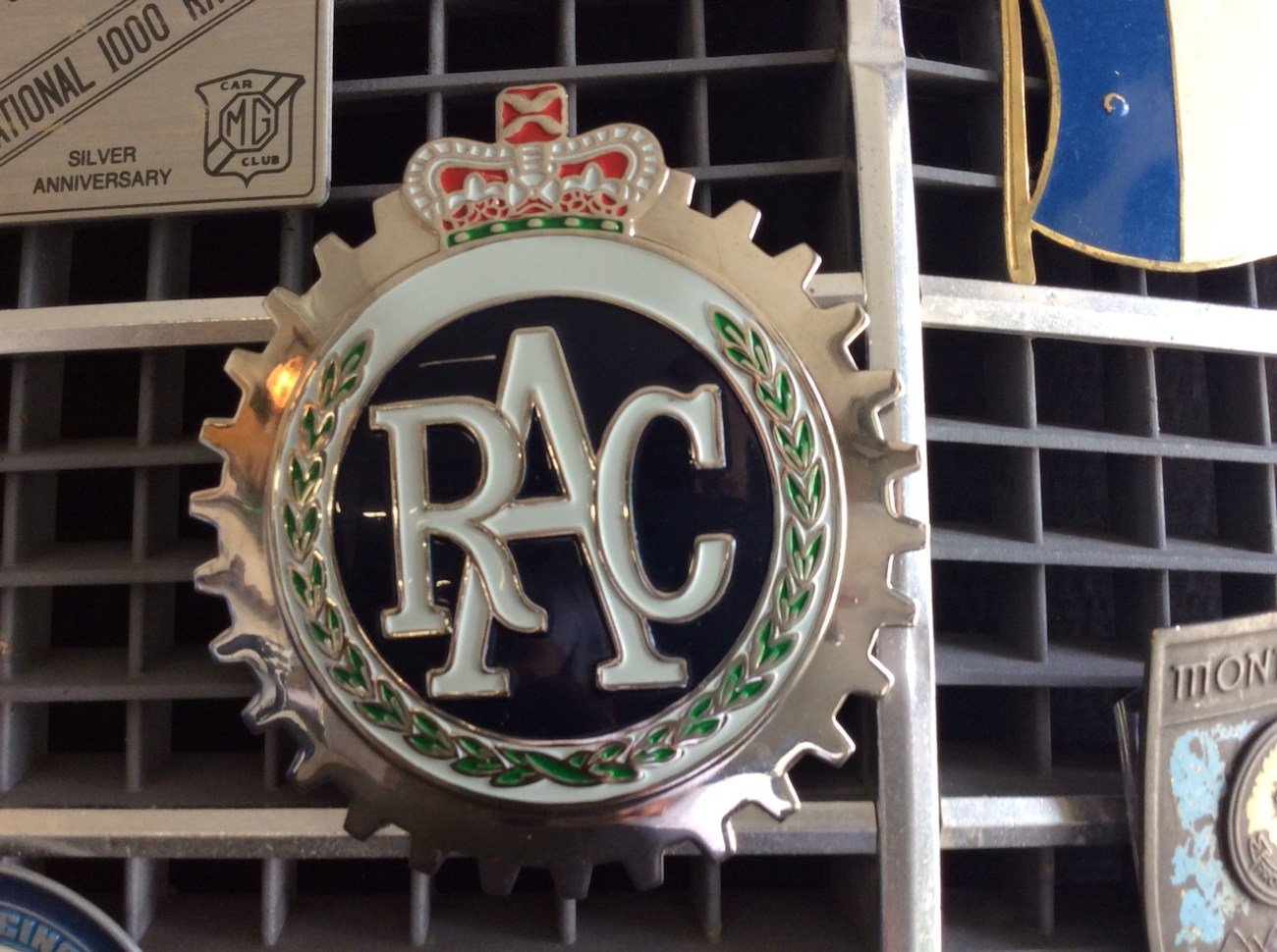 Historic 17-Badge Collection - Image 5