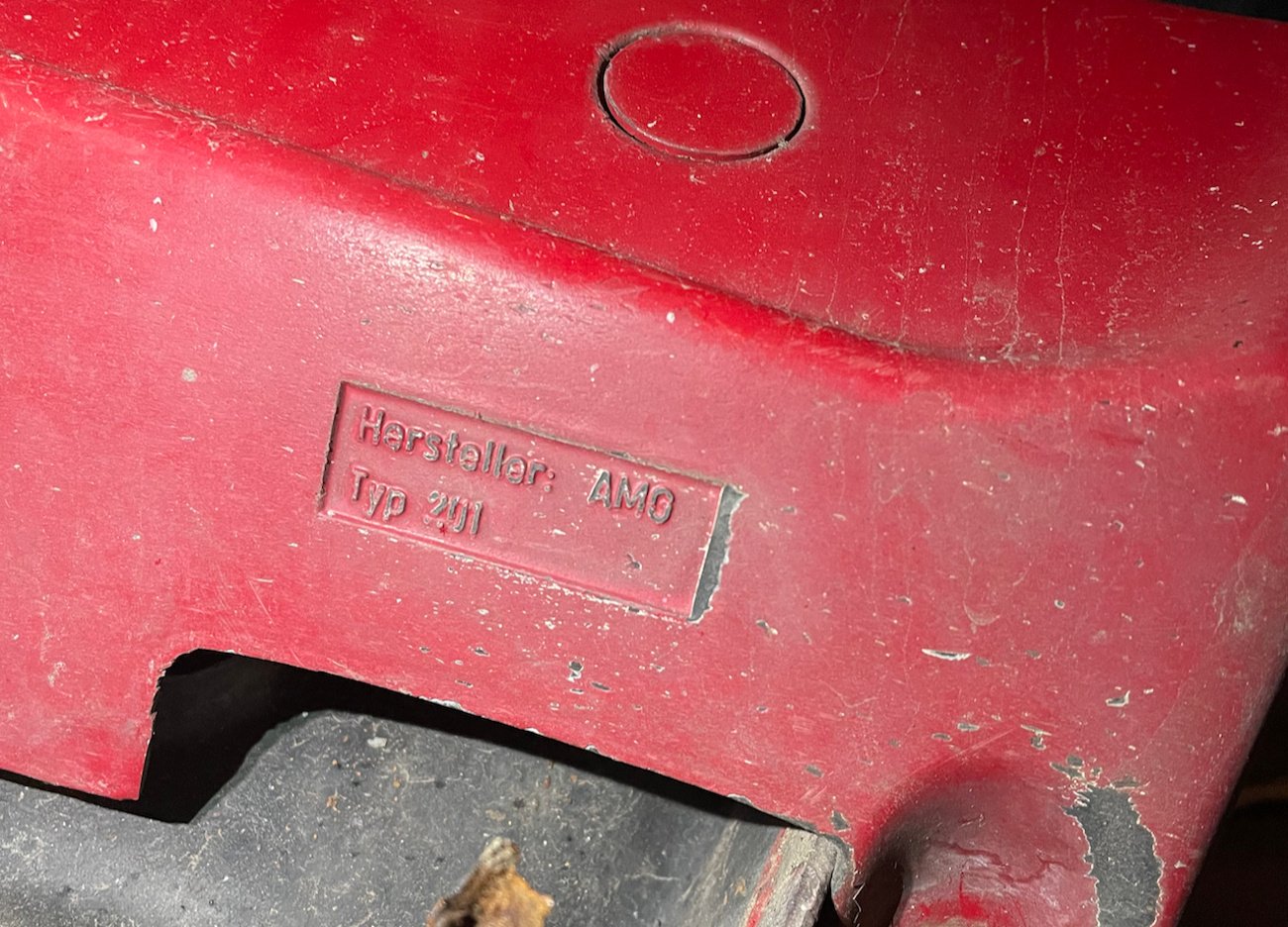 Authentic AMG W201 Mercedes 190E Body Kit - Image 4