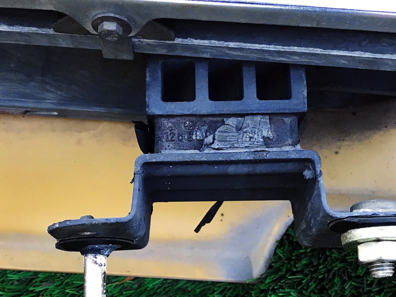 Mercedes-Benz Gen II Euro-spec bumpers - Image 10