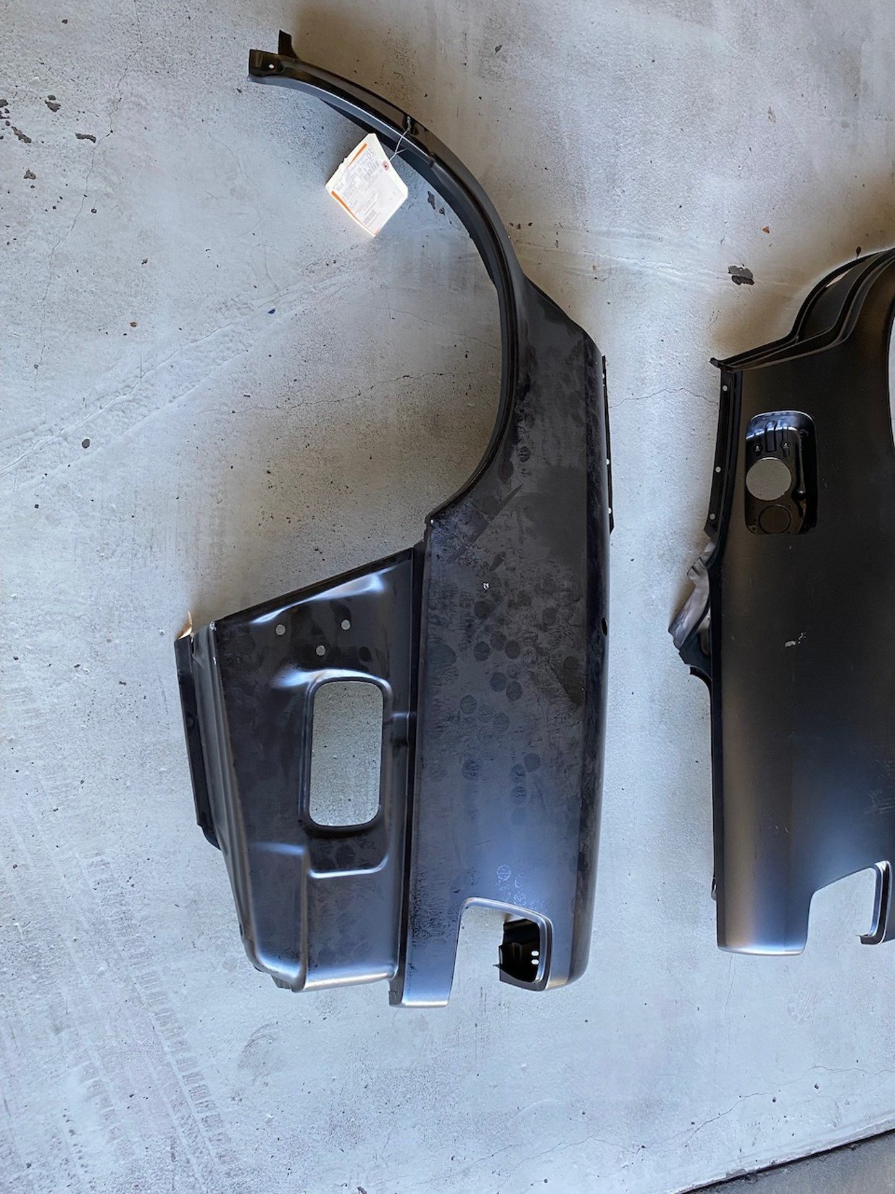 Mercedes-Benz W124 E500 / 500E Fender & Body Parts Package - Image 12