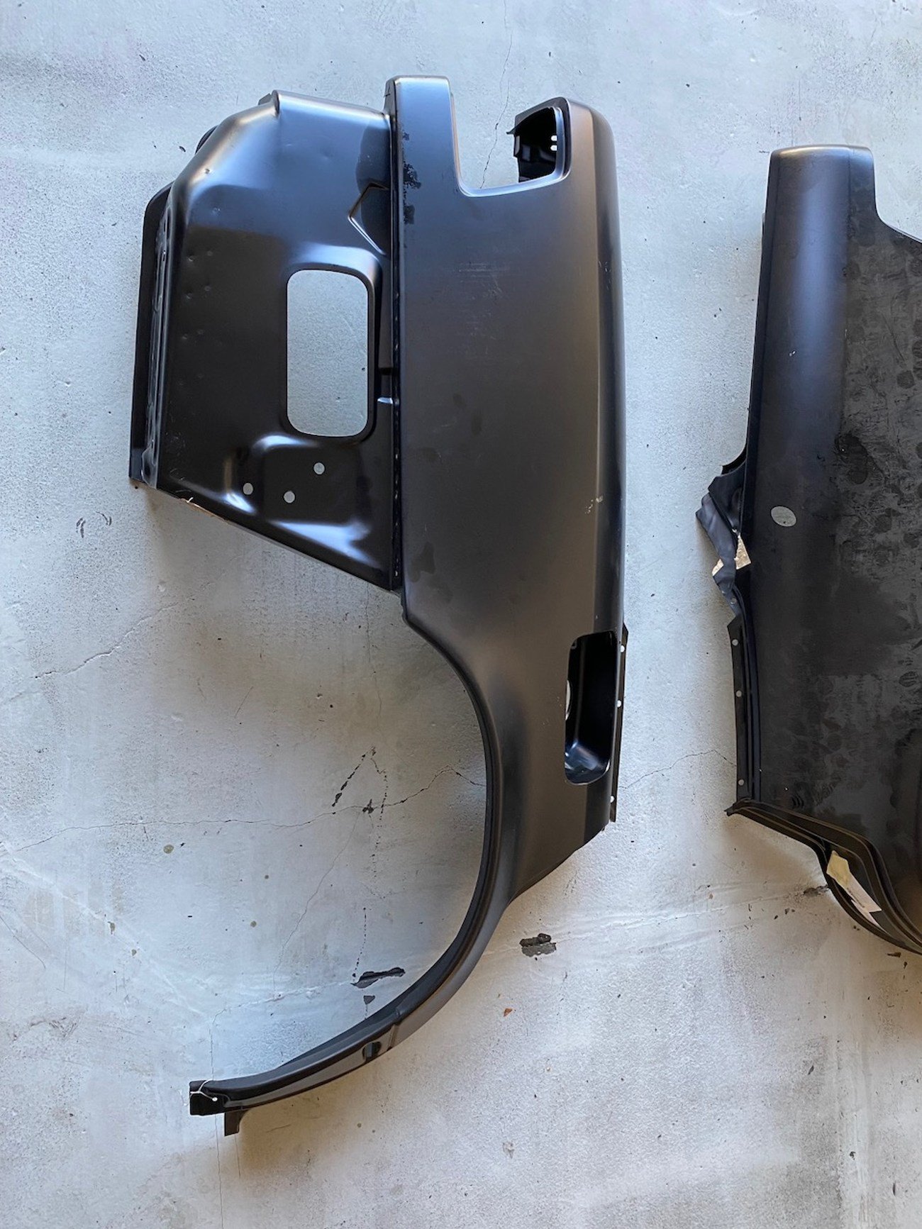 Mercedes-Benz W124 E500 / 500E Fender & Body Parts Package - Image 10