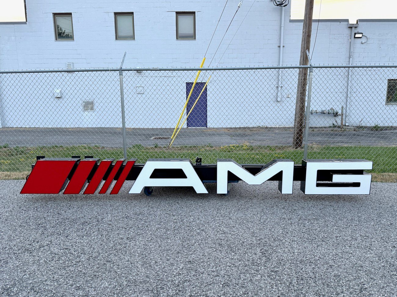Mercedes-AMG illuminated sign - Image 10