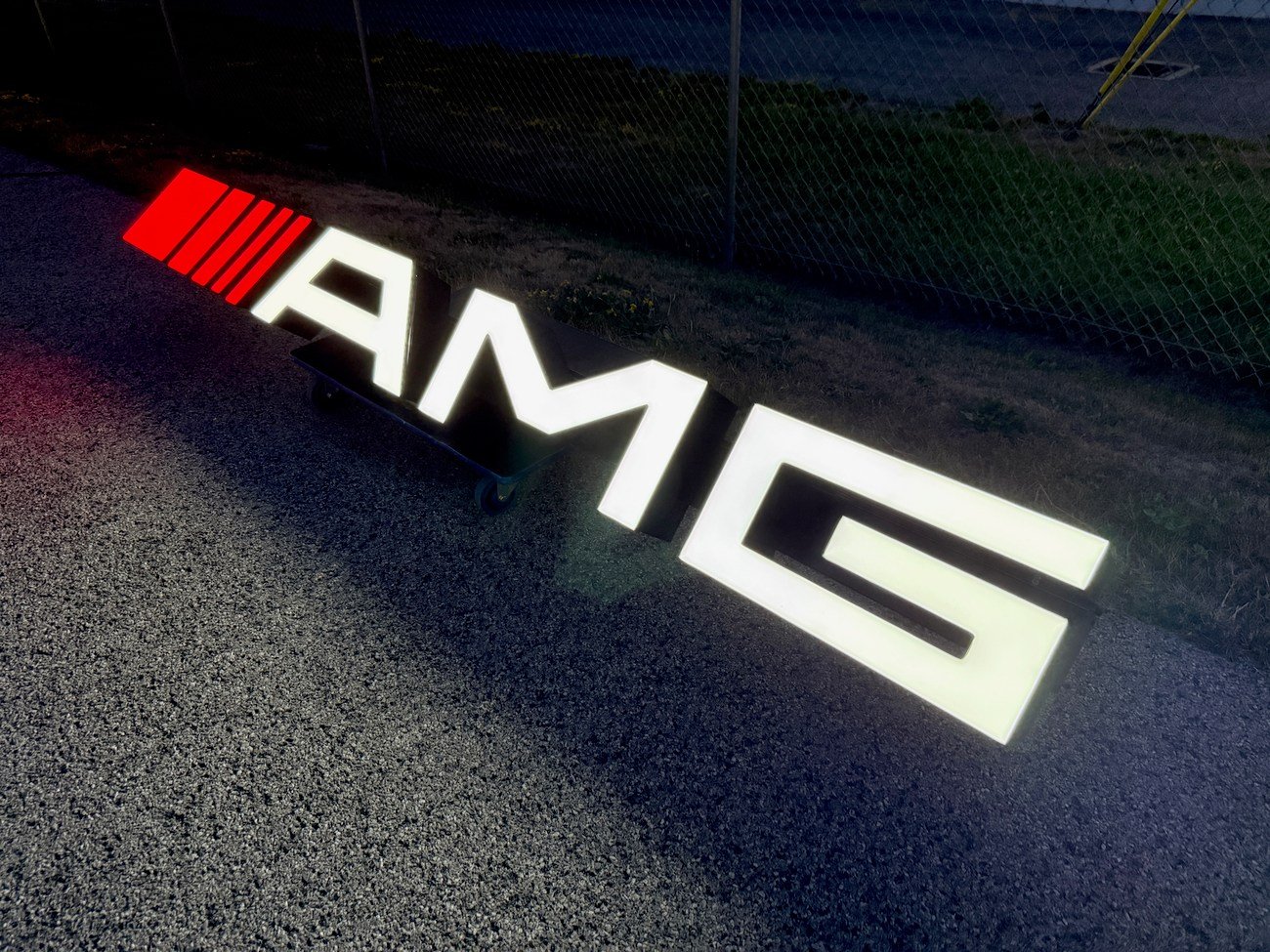 Mercedes-AMG illuminated sign - Image 2