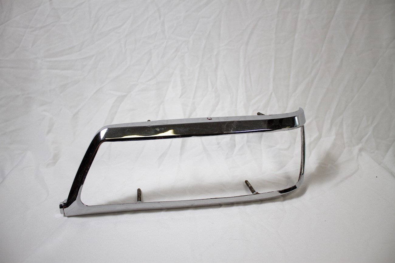 Lot of W113 Mercedes-Benz SL “Pagoda” Parts - Image 4