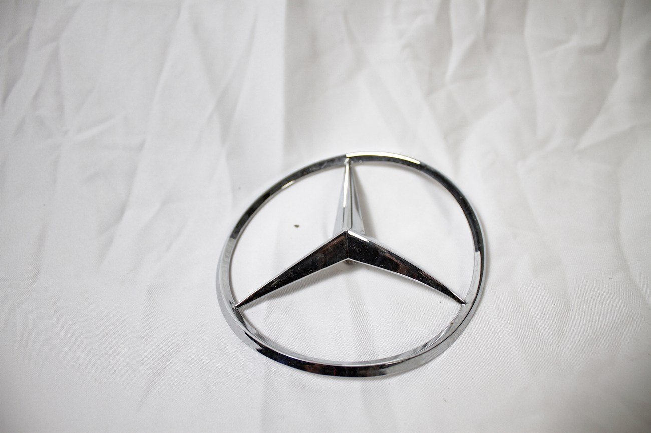 Lot of W113 Mercedes-Benz SL “Pagoda” Parts - Image 3