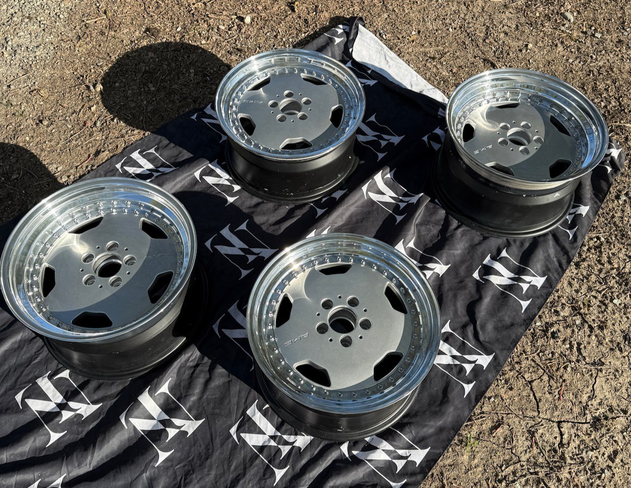 Staggered 3-Piece 17″ AMG Aero III Wheels