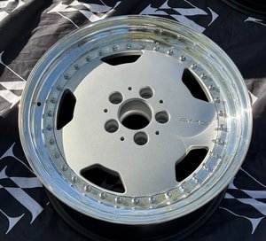 Staggered 3-Piece 17″ AMG Aero III Wheels - Image 5