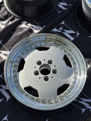 Staggered 3-Piece 17″ AMG Aero III Wheels - Image 8