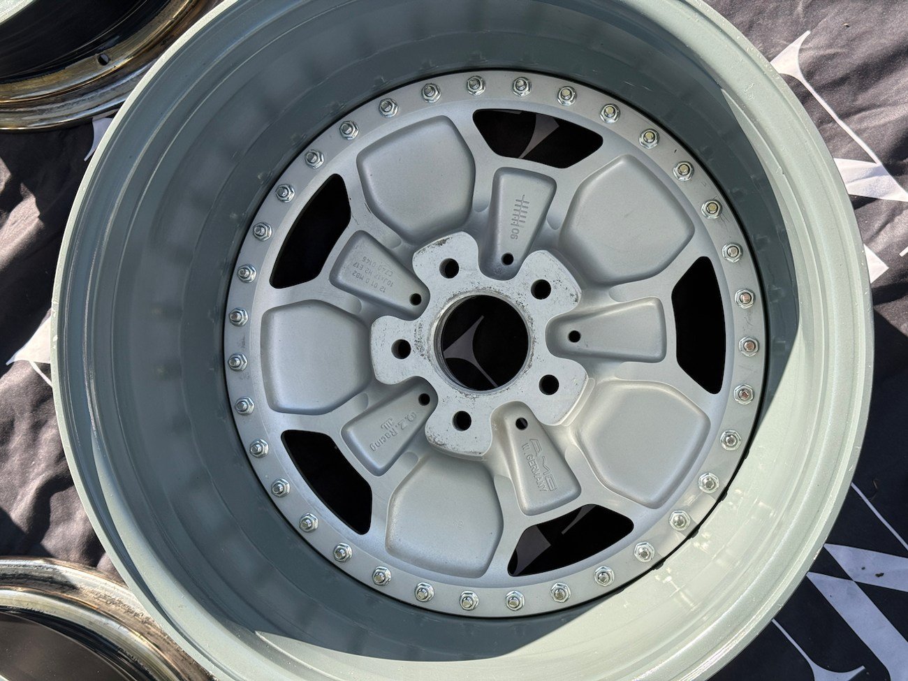 Staggered 3-Piece 17″ AMG Aero III Wheels - Image 12