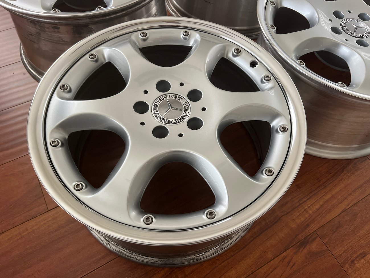 Mercedes-Benz R129 Silver Arrow Wheels - Image 13