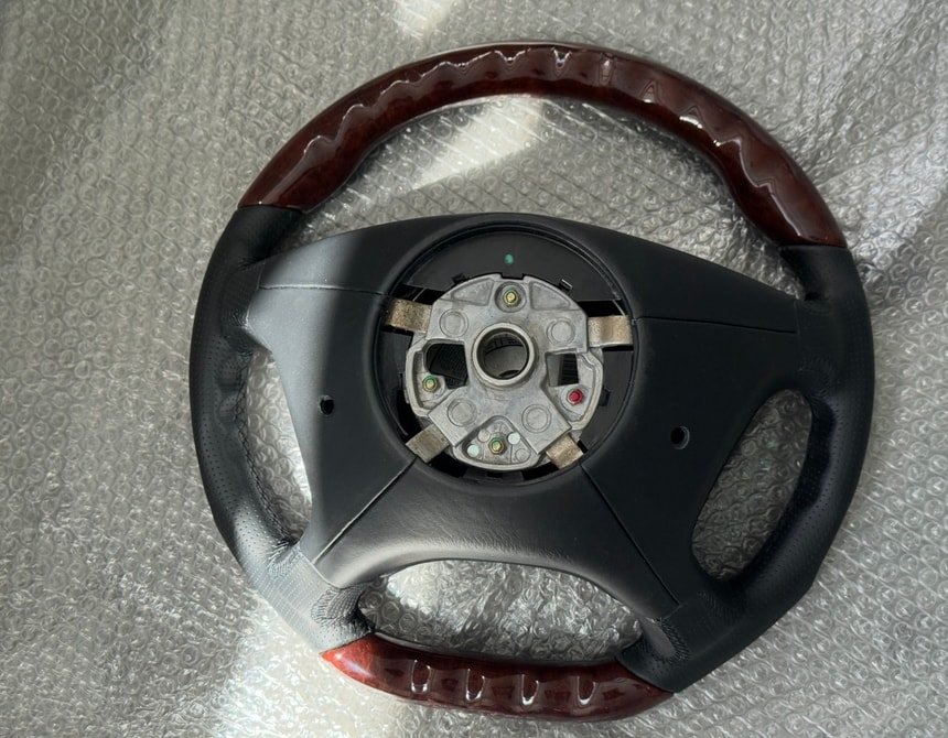 Custom Leather/Wood Mercedes-Benz Steering Wheel W124/ R129 / W210 - Image 2