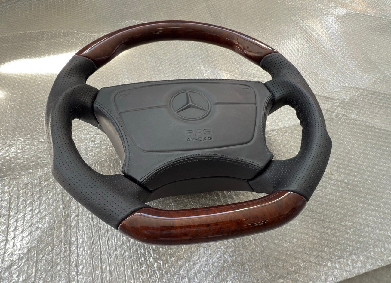 Custom Leather/Wood Mercedes-Benz Steering Wheel W124/ R129 / W210 - Image 3