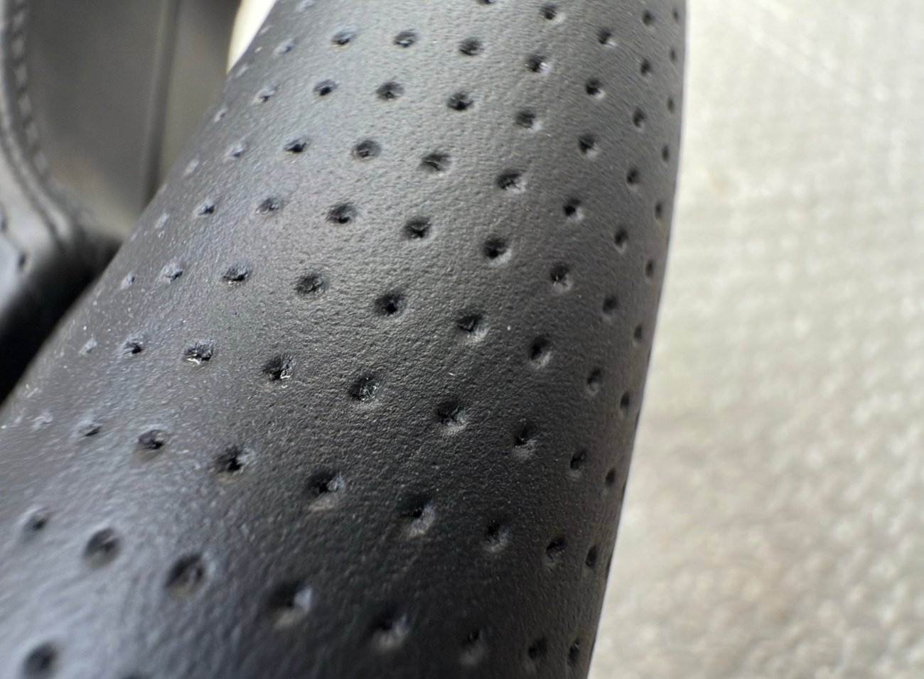 Custom Leather/Wood Mercedes-Benz Steering Wheel W124/ R129 / W210 - Image 5