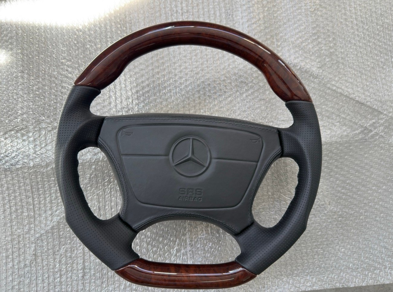 Custom Leather/Wood Mercedes-Benz Steering Wheel W124/ R129 / W210