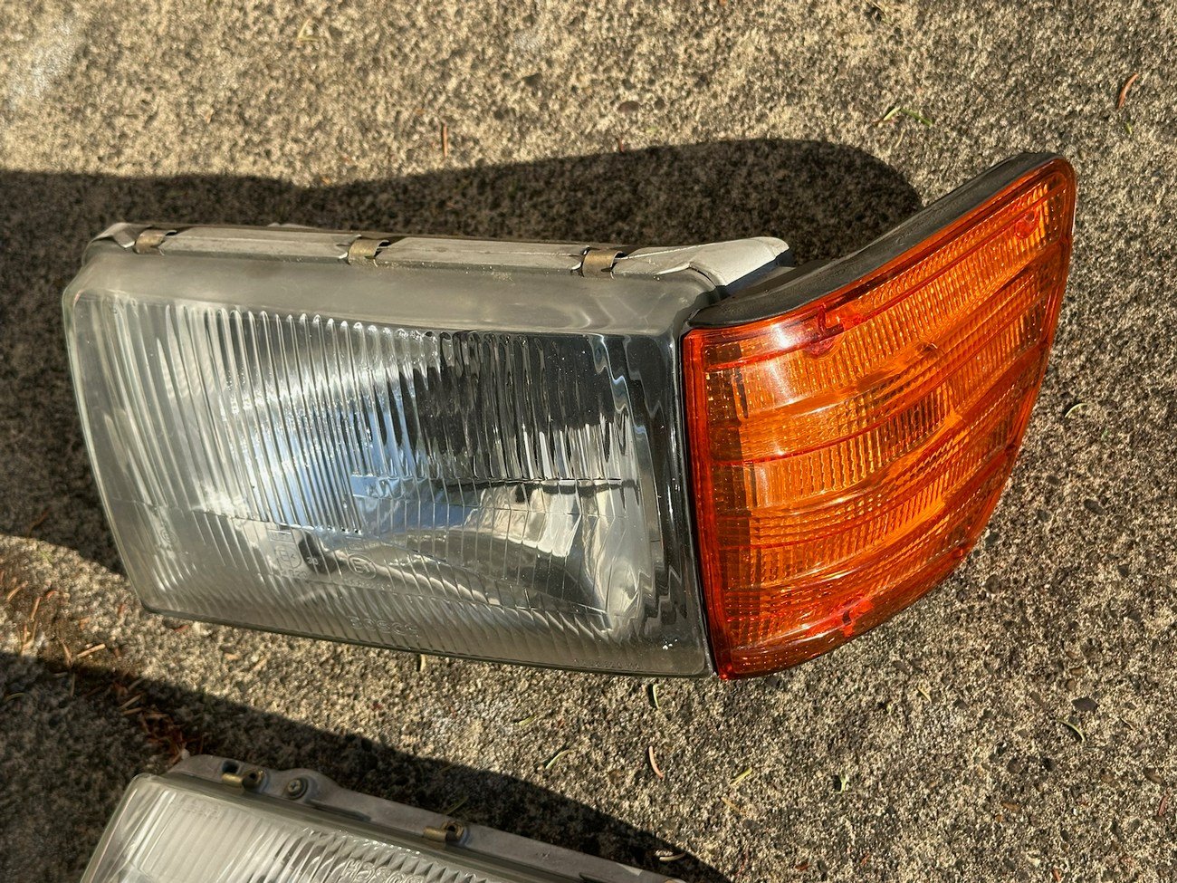 BOSCH R107 European Headlamps - Image 4