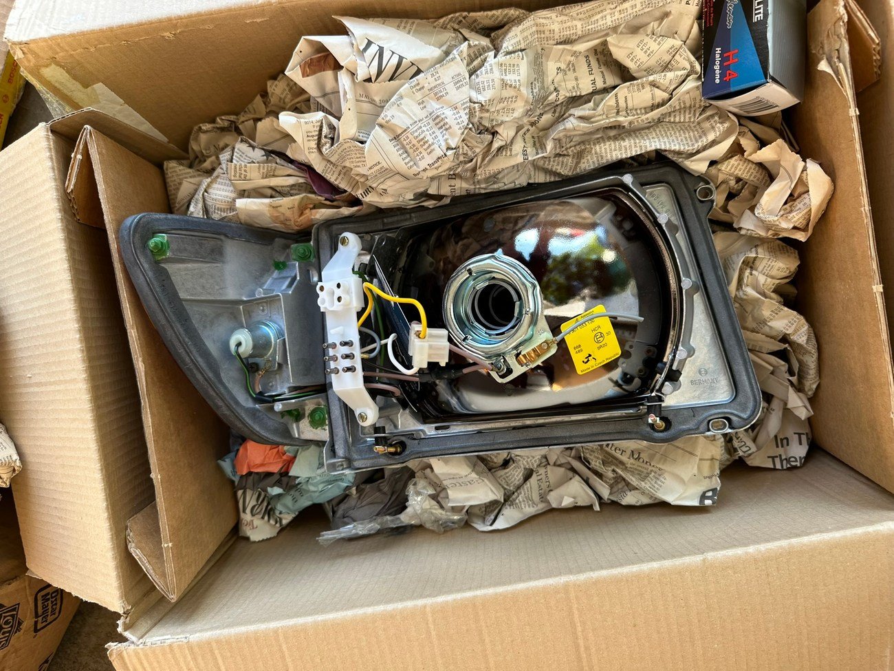 NOS Bosch R107 European Headlamps - Image 12