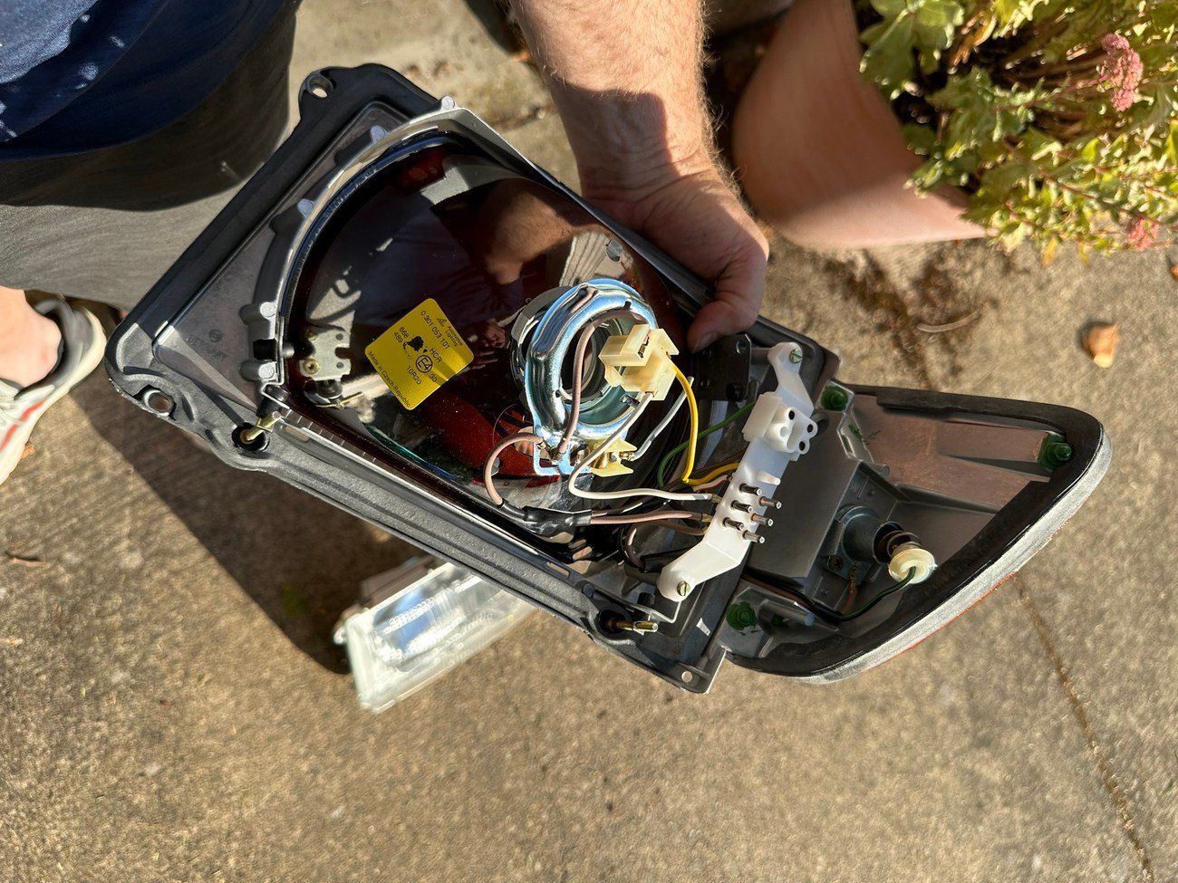 R107 European Headlamps & Corner Lamps - Image 5