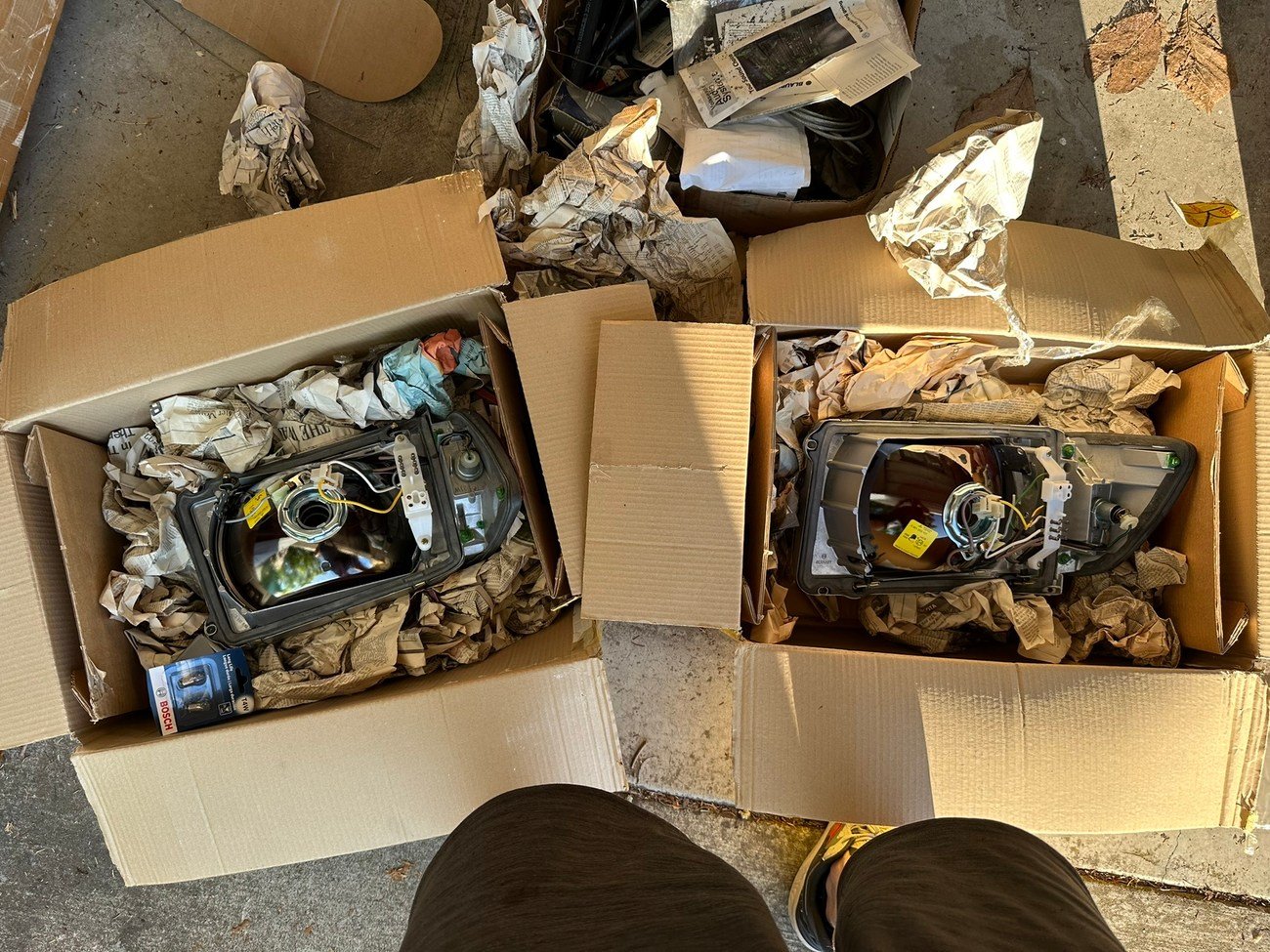 NOS Bosch R107 European Headlamps - Image 6