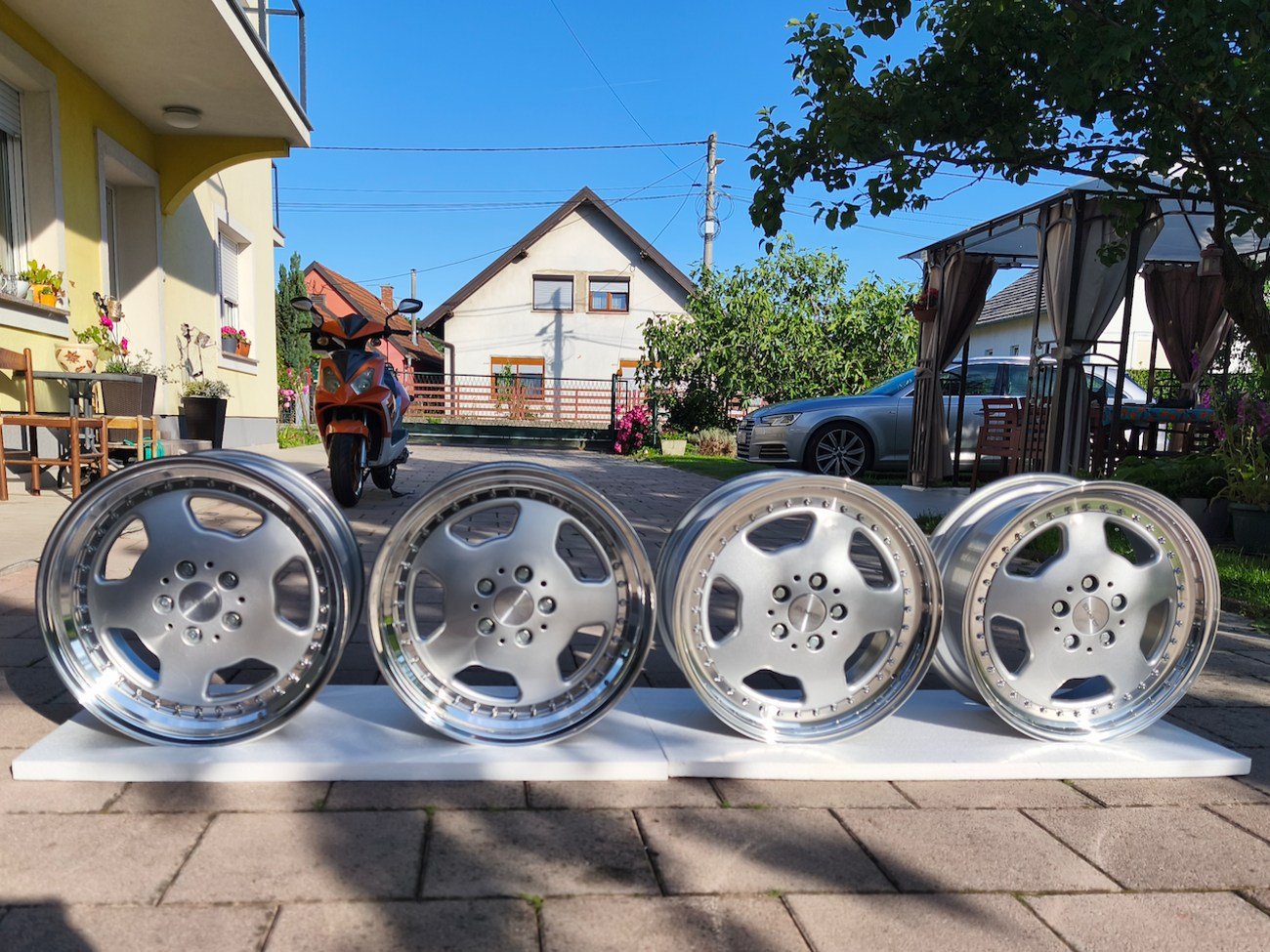 Staggered 2-Piece 17″ RH Alurad ZW2 Topline Wheels - Image 13