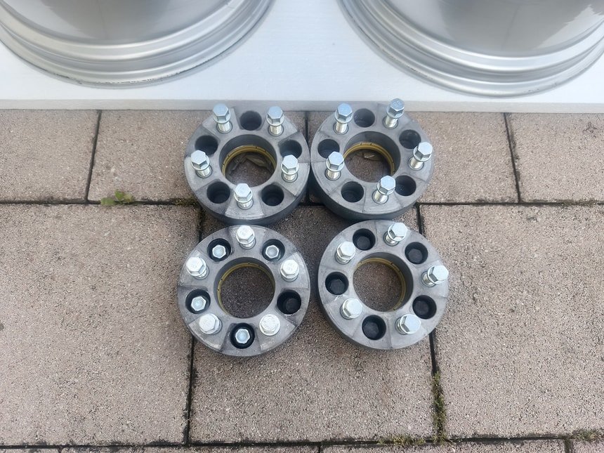 Staggered 2-Piece 17″ RH Alurad ZW2 Topline Wheels - Image 15